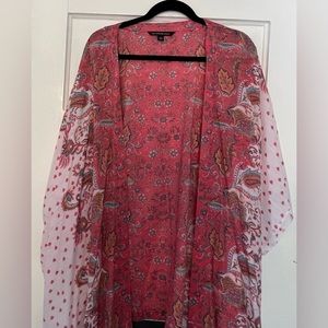 FIVE KIMONOS FOR THE PRICE OF ONE. One size or 1X  perfect cover up!